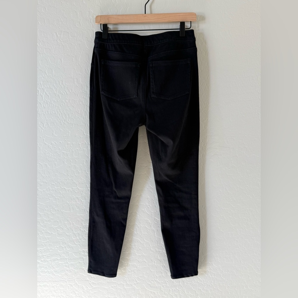 Sleek Black Women's Slimming Jeggings - Medium - Picture 3 of 6